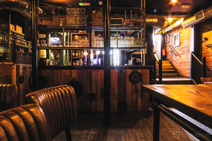 Moonshine Bar Moonshine Bar