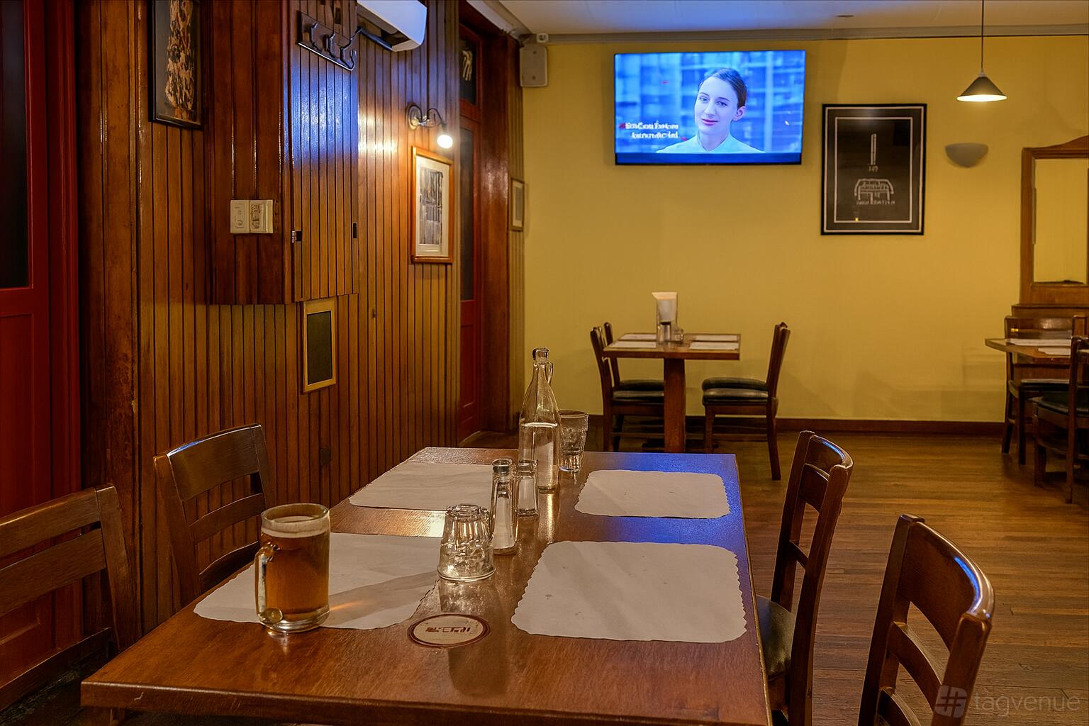 Rhg Romm Semi-Private Area - Royal Standard Hotel - Event Venue Hire - Tagvenue.com