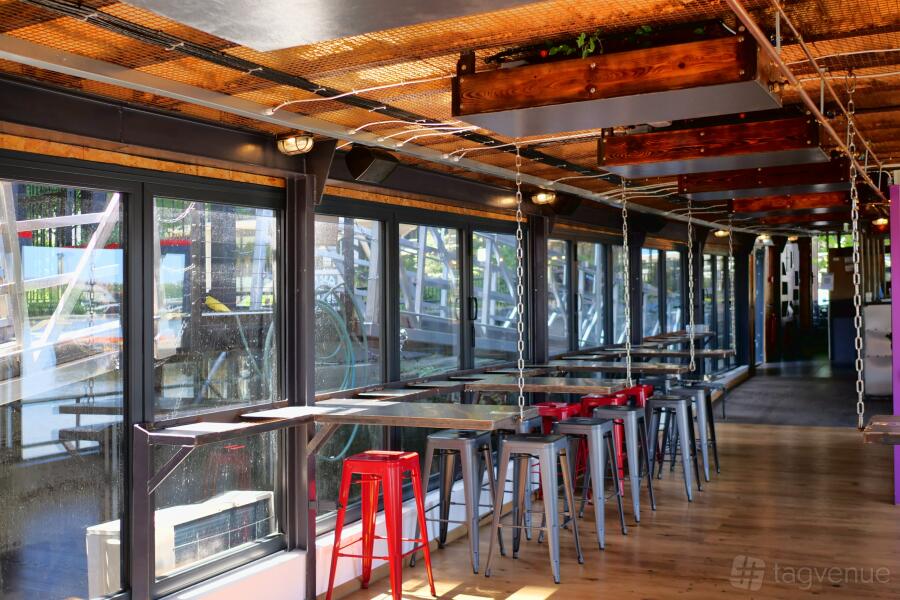 Indoor Middle Deck Indoor Middle Deck