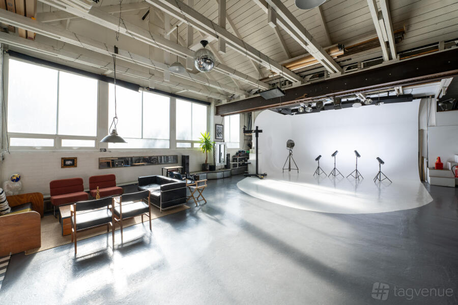 Studio128 Venue Hire in Edinburgh | Photos & Prices