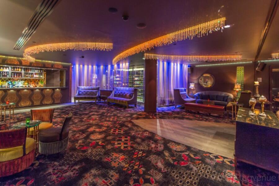 Cleo's & Iris Room Cleo's & Iris Room