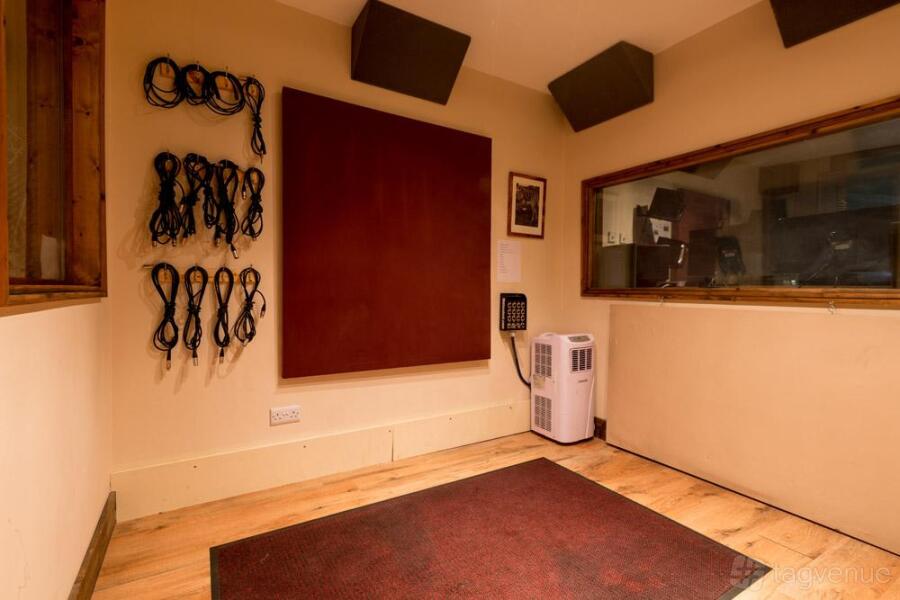Select Recording Studio Select Recording Studio
