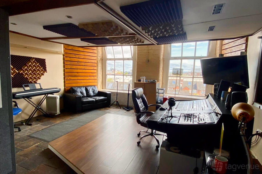 AMPS Recording Studio AMPS Recording Studio