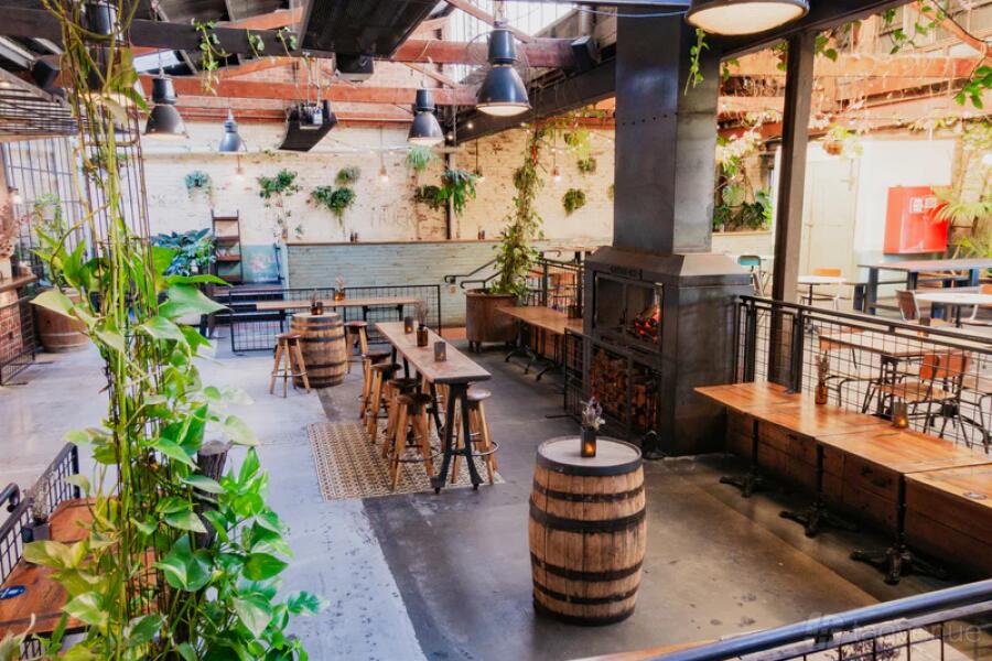 The Full Courtyard The Full Courtyard