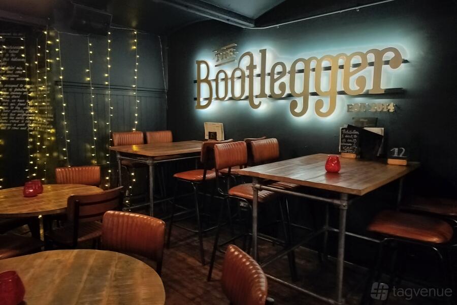 Moonshine Bar Moonshine Bar
