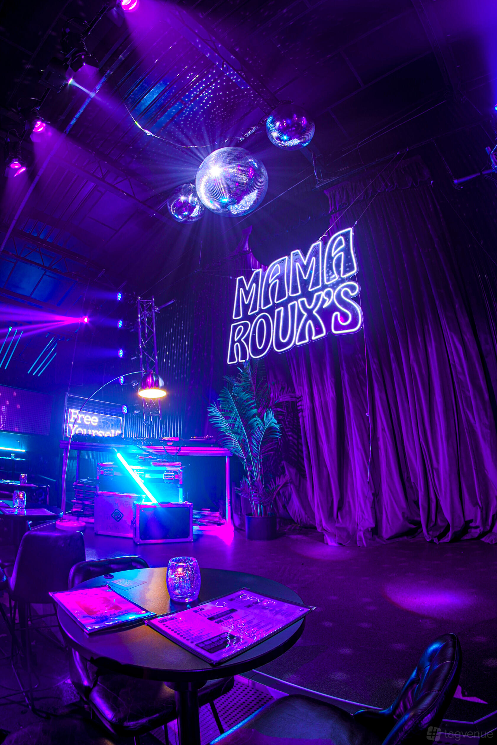 Mama Roux Conference The Lounge - Mama Roux's - Event Venue Hire - Tagvenue.com