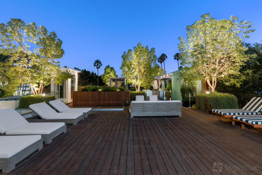 W Rooftop Luxurious Compound w/ Rooftop Lounge Venue Rental in Los Angeles, CA ...