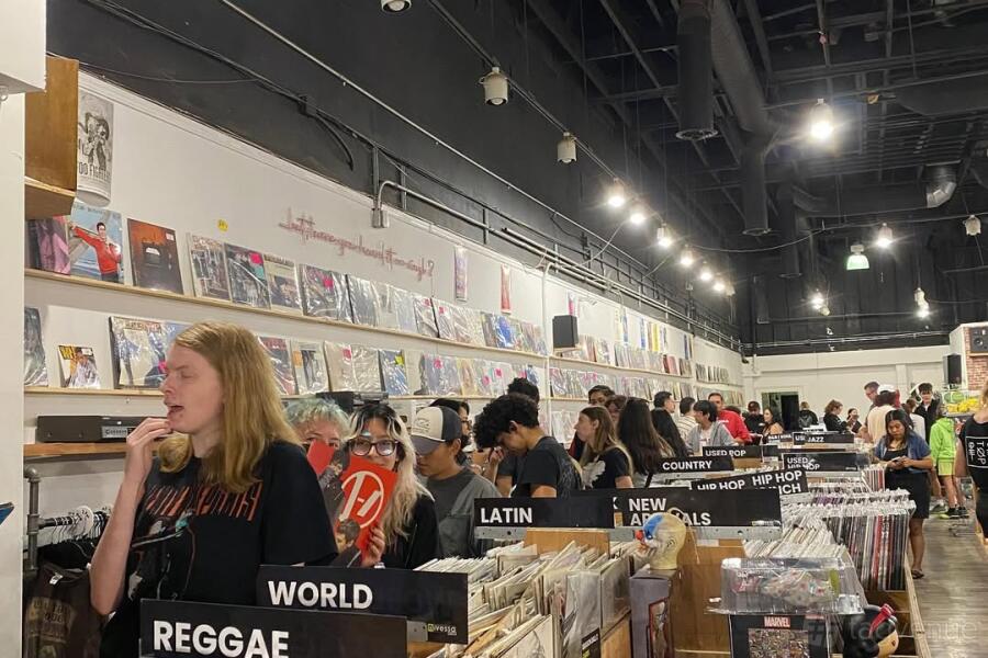 Special In Store Event Rec Store Event Venue Stage - Nivessa Hollywood (store remains open ...