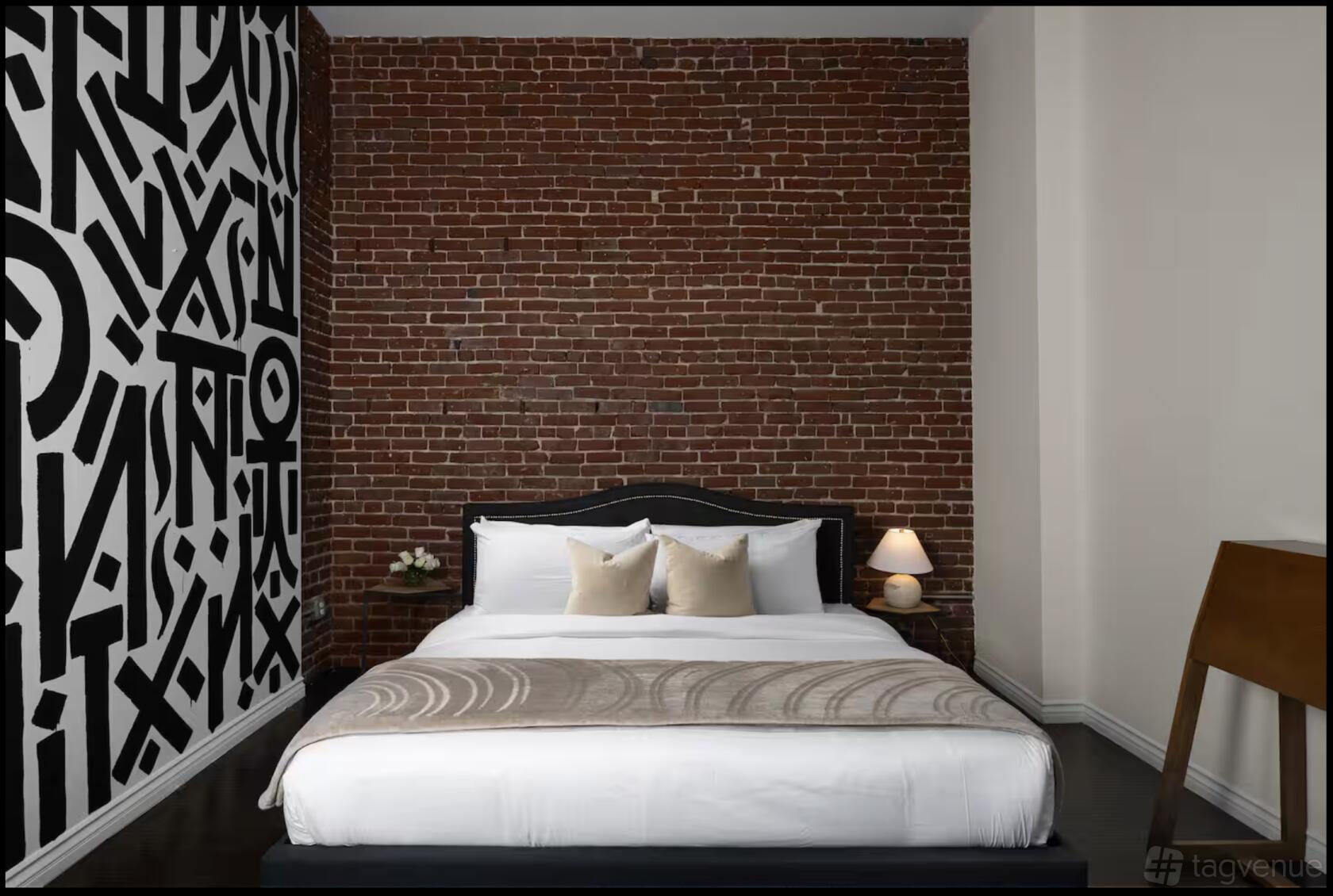 Penthouse Los Angeles For Rent photo