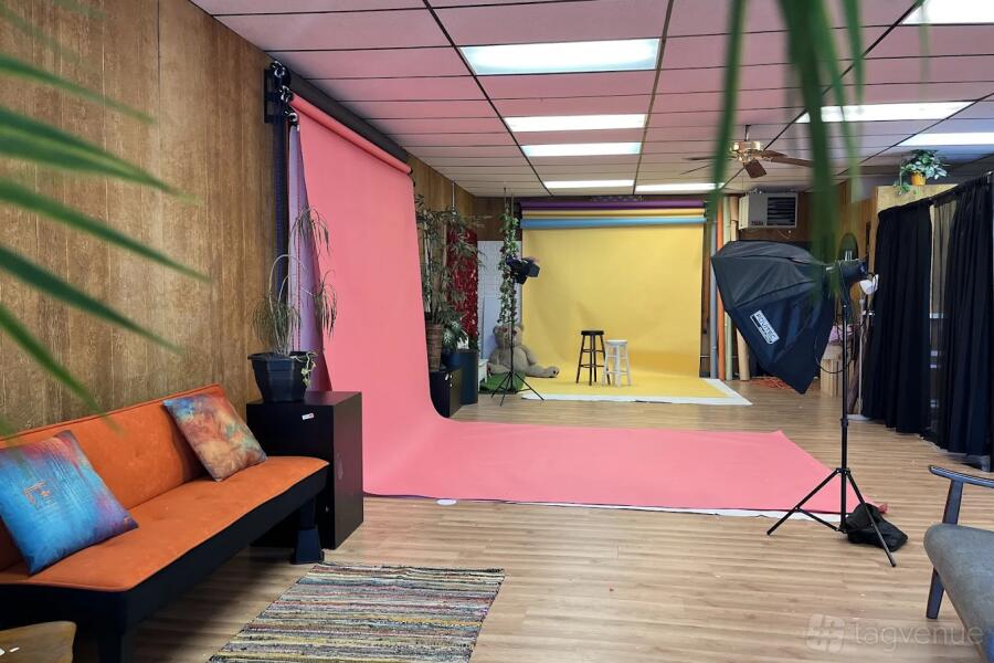 CAPTURE Creative Photography Studio Venue Rental in Lake Station, IN ...