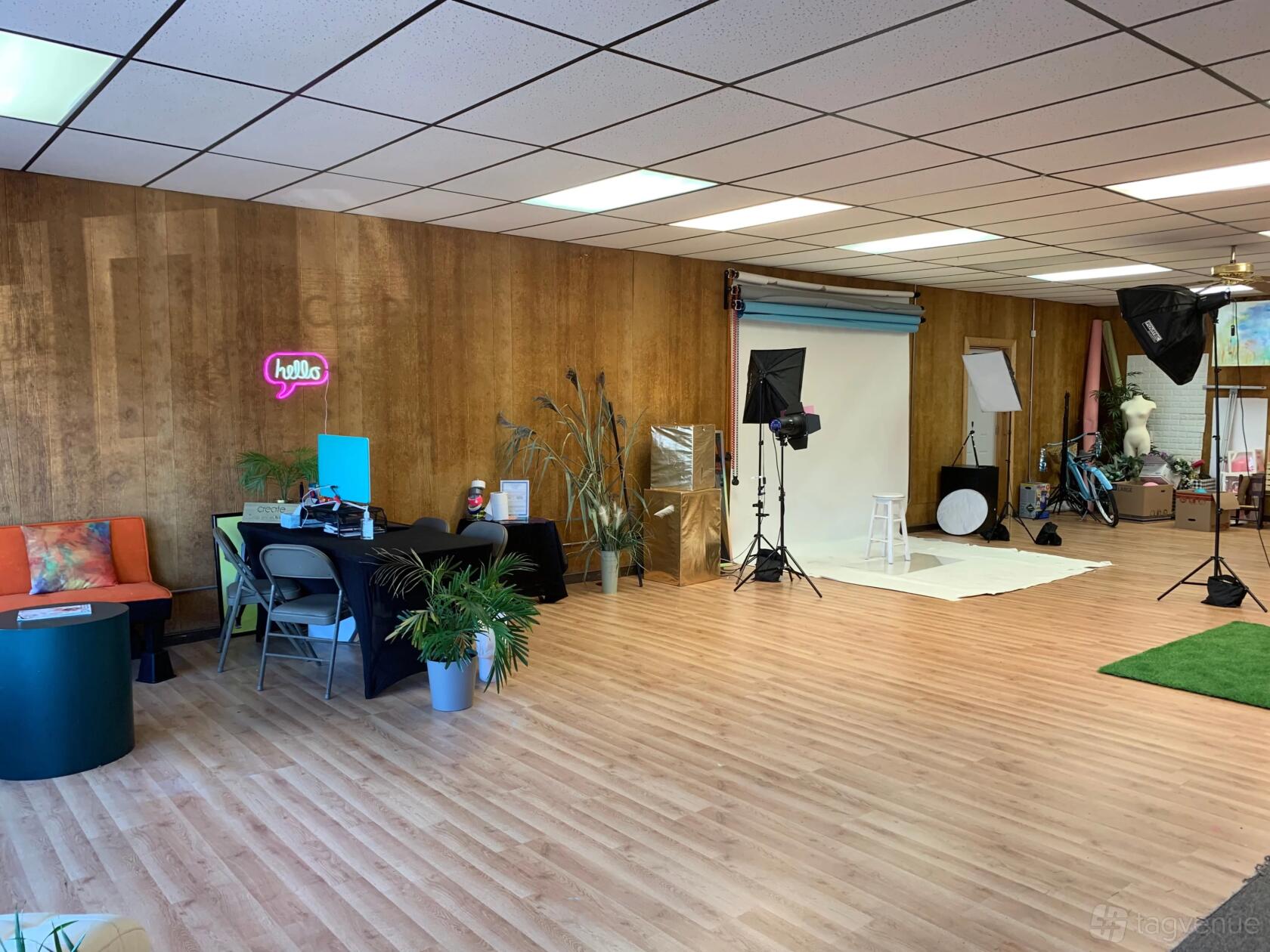 CAPTURE Creative Photography Studio Venue Rental in Lake Station, IN ...