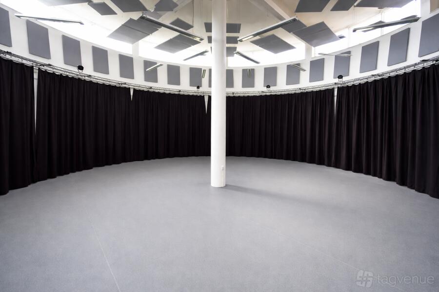 Rotunda Theatre - Beckton Globe Library - Event Venue Hire - Tagvenue.com