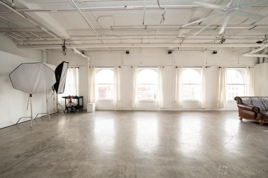 Loft 5 - Sunny Loft - LA Lofts Studios - Event Venue Rental - Tagvenue.com