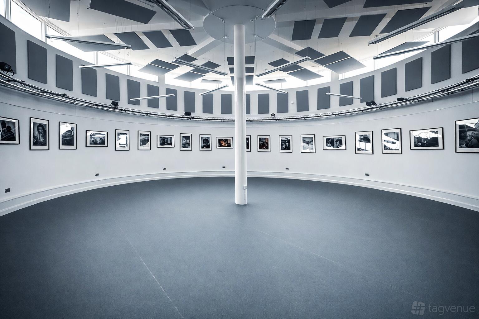 Beckton Globe Library Venue Hire in London | Photos & Prices