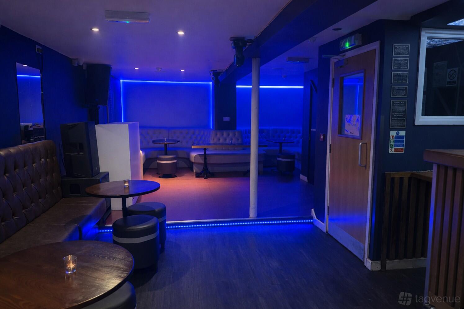 Hideout Bar