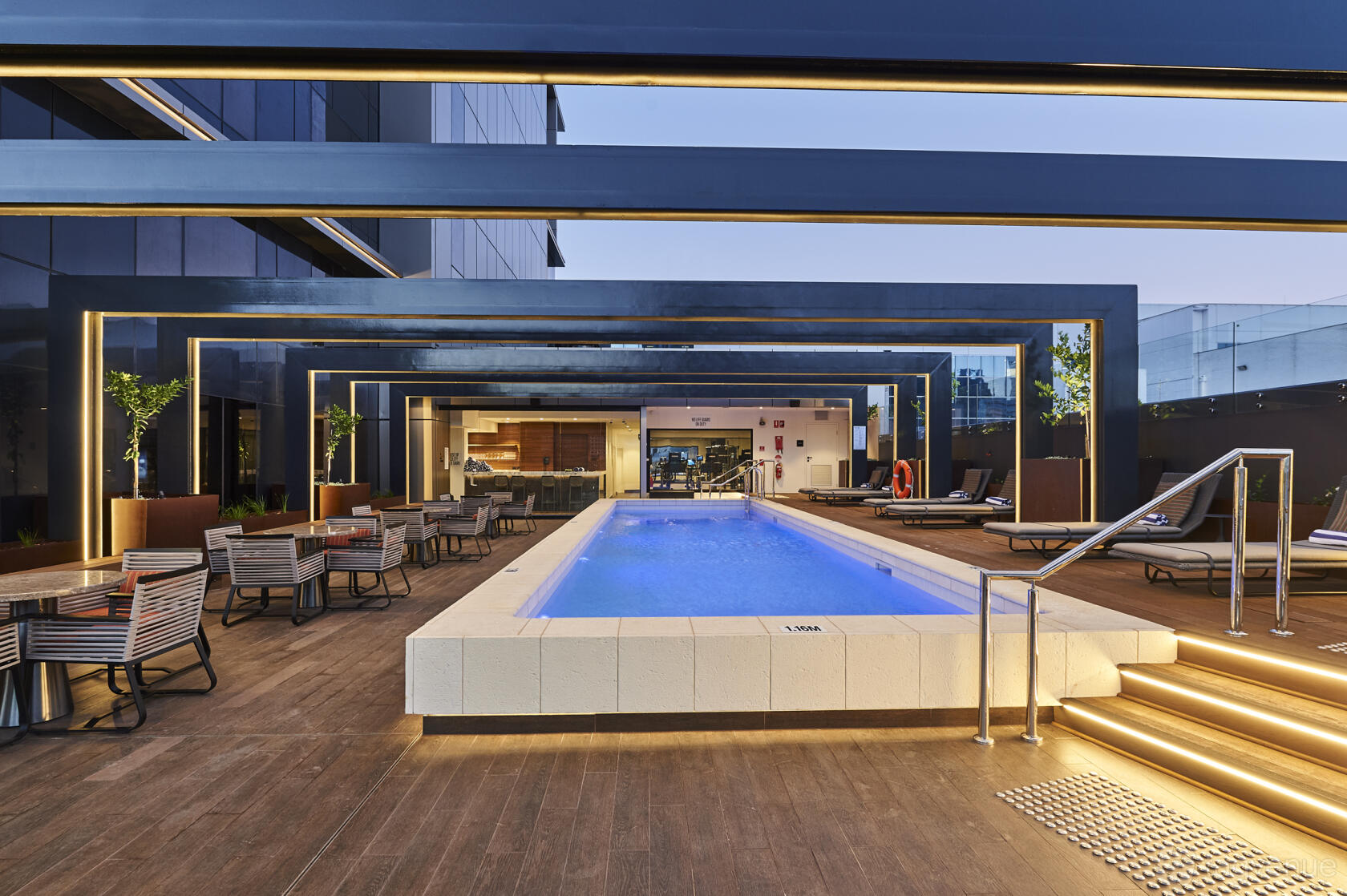 Doubletree Pool Bar Outdoor Pool Deck - DoubleTree by Hilton Perth Northbridge - Event ...