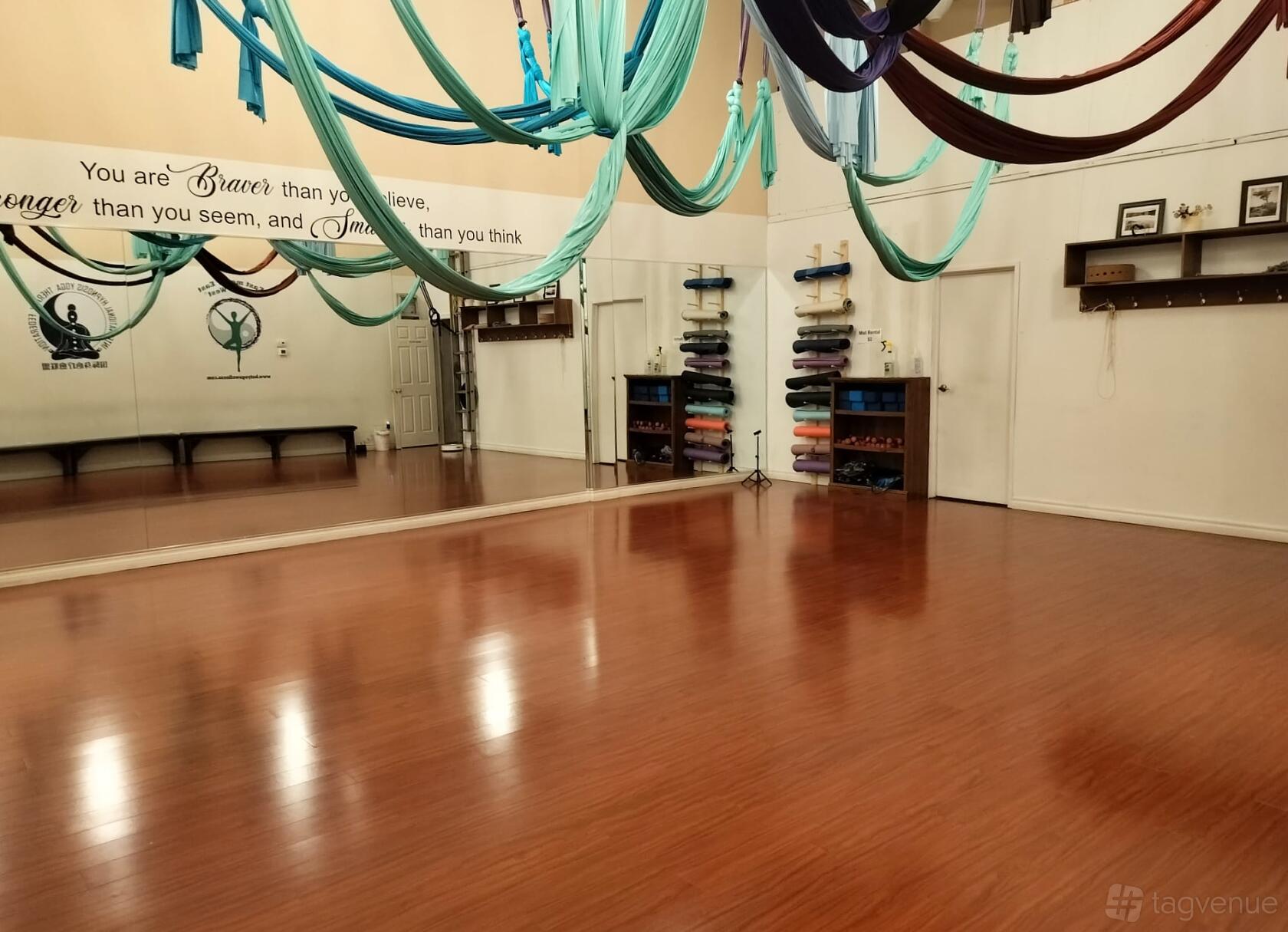 Hot Yoga Wellness Kennedy