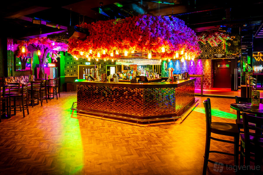 Botanic - Labyrinth Barnstaple - Event Venue Hire - Tagvenue.com