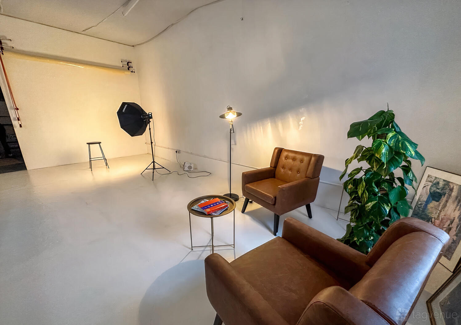 Studio Raffisual Vibe HQ Studio Venue Hire in Manchester | Photos & Prices