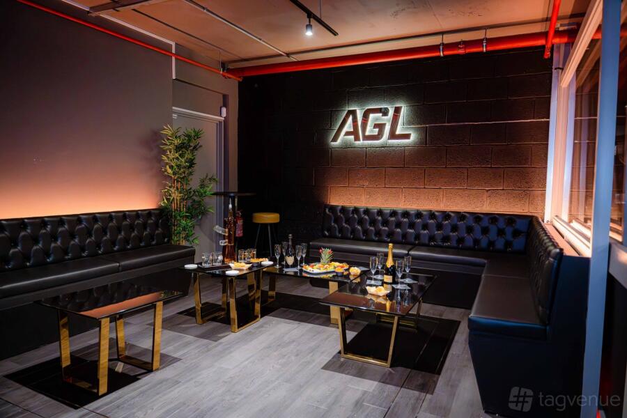 Area Vip Show VIP area - Alpha Guns London (Aldgate) - Event Venue Hire - Tagvenue.com