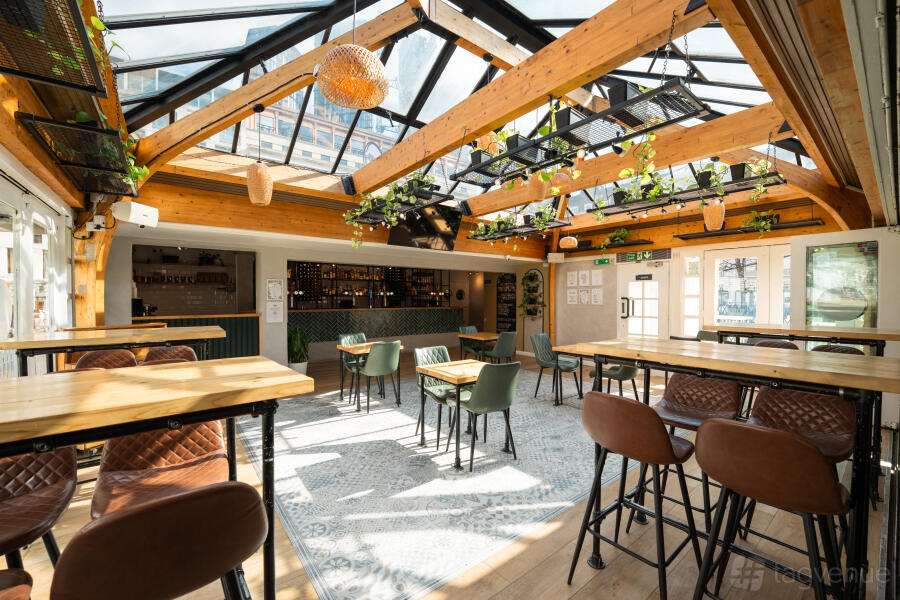 Finsbury Square Garden Bar Venue Hire in London | Reviews, Photos & Prices