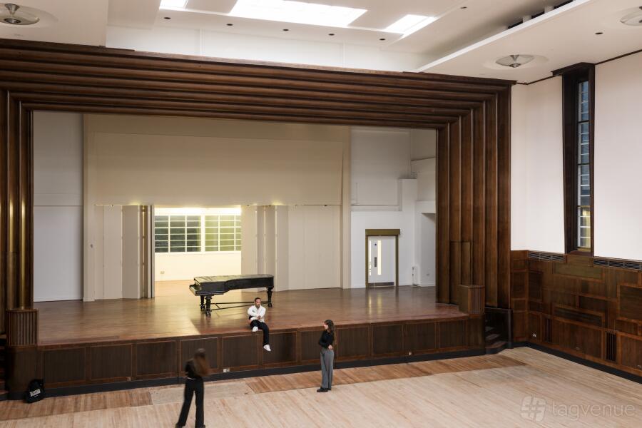Assembly Hall Display Assembly Hall - Hornsey Town Hall - Event Venue Hire - Tagvenue.com