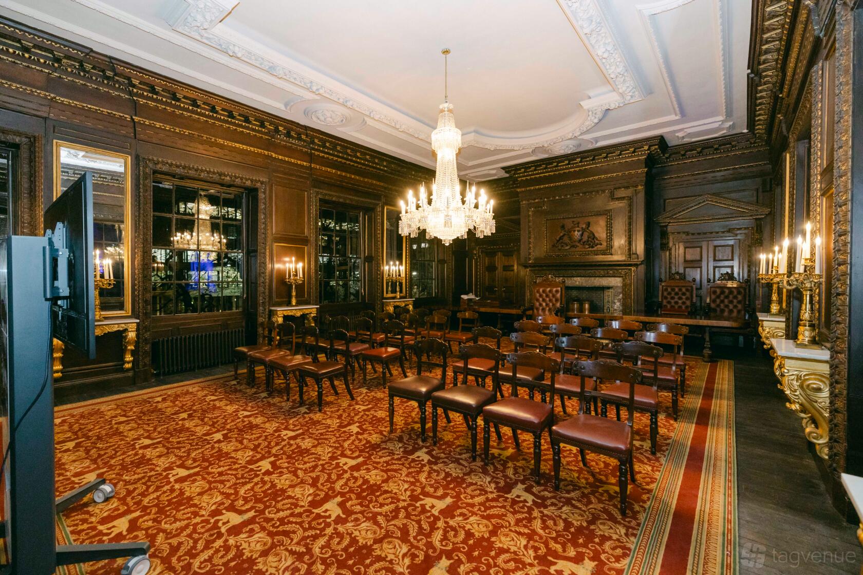 Holy Court Rrom Court Room - 8½ London - Event Venue Hire - Tagvenue.com