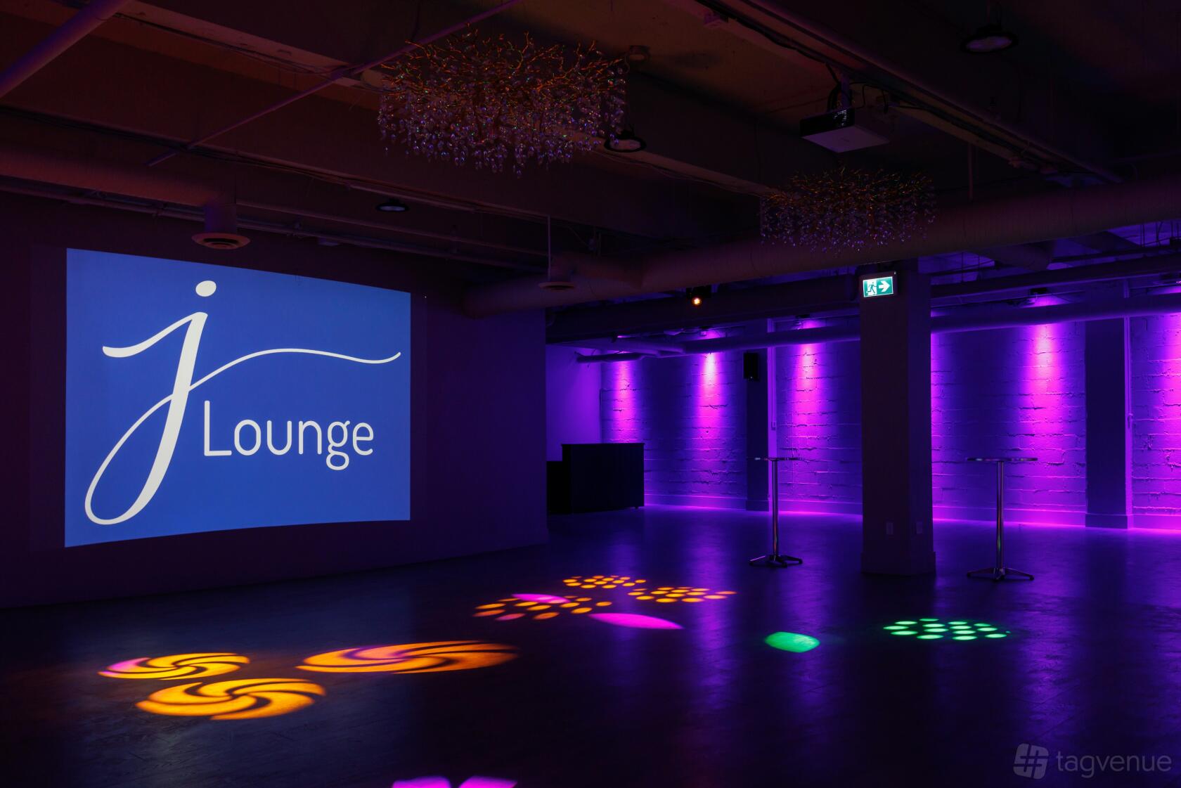 J Lounge