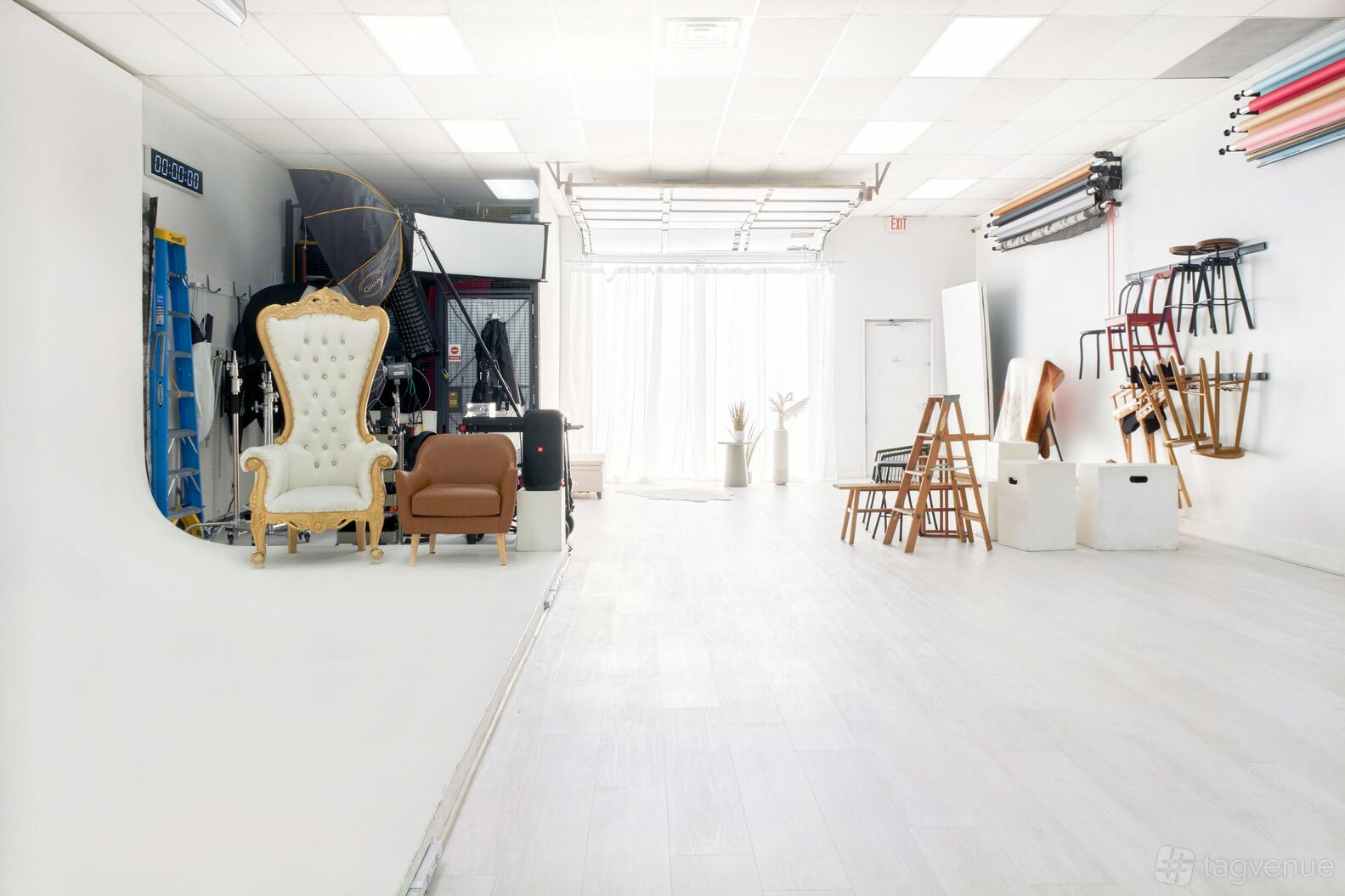 Studio Ambient Venue Rental in Plano, TX | Reviews, Photos & Prices