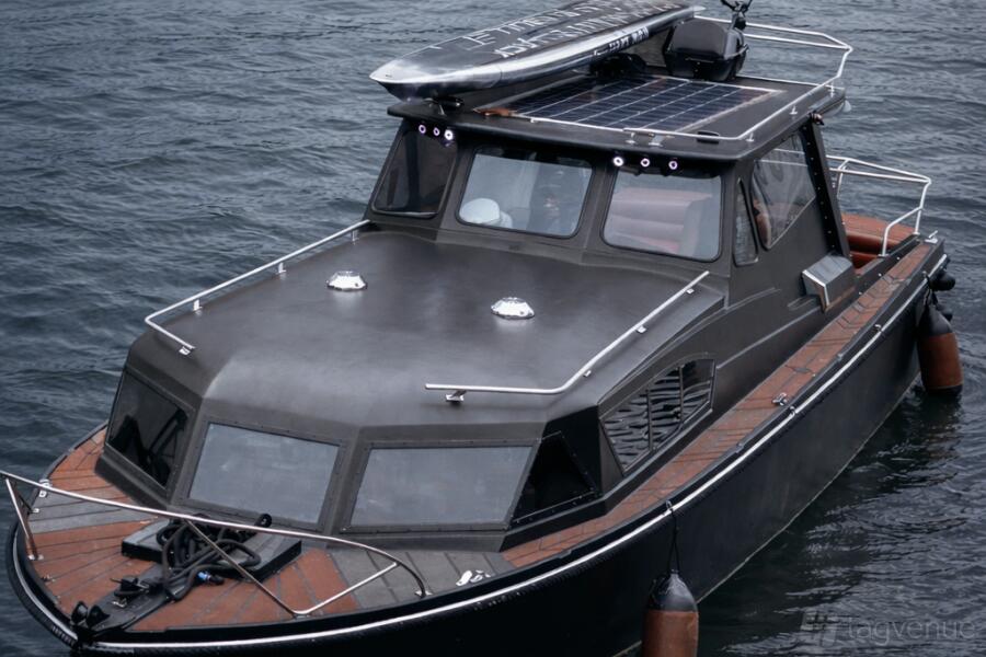 Boat Black Bullet Venue Hire In London Reviews Photos Prices boat-black-bullet-venue-hire-in-london-reviews-photos-prices