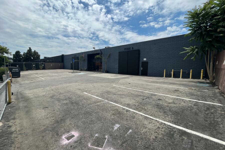 Cml Locations CML Studios Stage B Venue Rental in Burbank, CA | Photos & Prices
