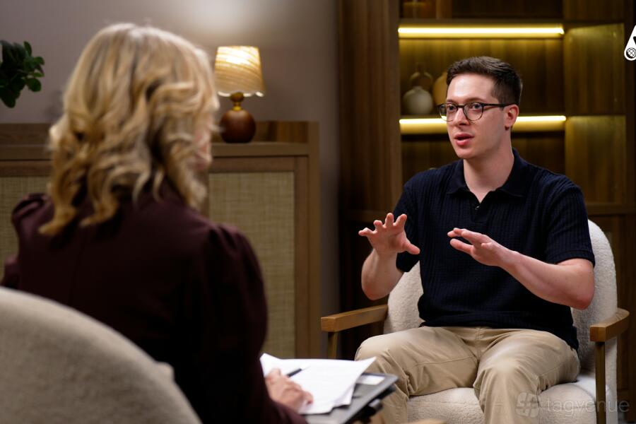 Director Interview Studio Interview Filming Studio - Vizzcast Studios - Event Venue Rental ...
