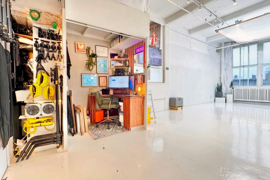 Studio Manhattan Crossed Eye Studios Venue Rental in New York City, NY | Photos & Prices