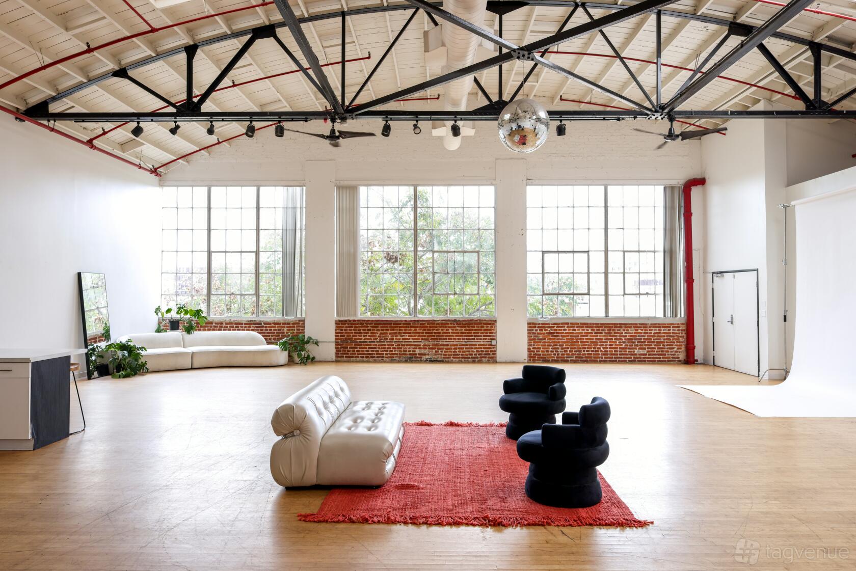 Large, Downtown Loft Space - Large, Downtown Loft : Studio Casually ...