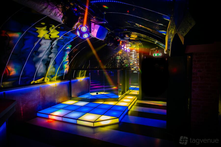 Labyrinth Nightclub Onyx Bar - Labyrinth Bar & Nightclub - Event Venue ...