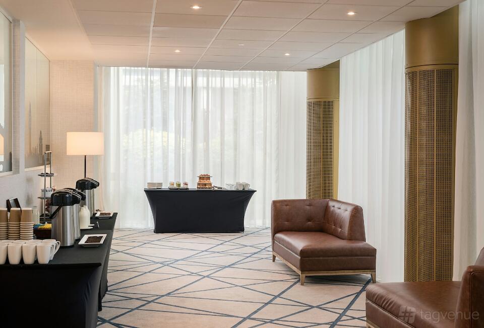 The Renaissance London Renaissance London Heathrow Hotel Venue Hire | Photos & Prices