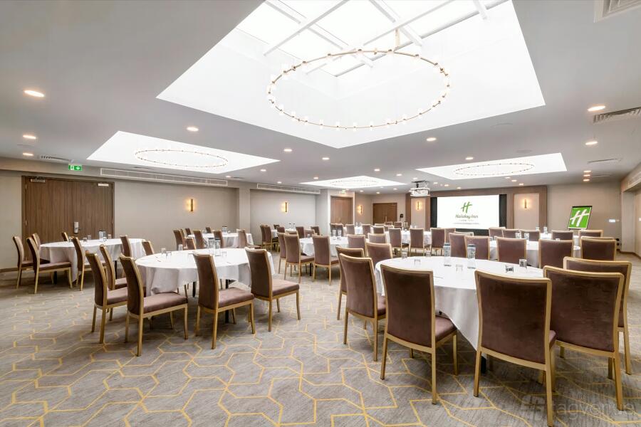 Byron Inn Byron Suite - Holiday Inn London Gatwick - Worth by IHG - Event Venue ...