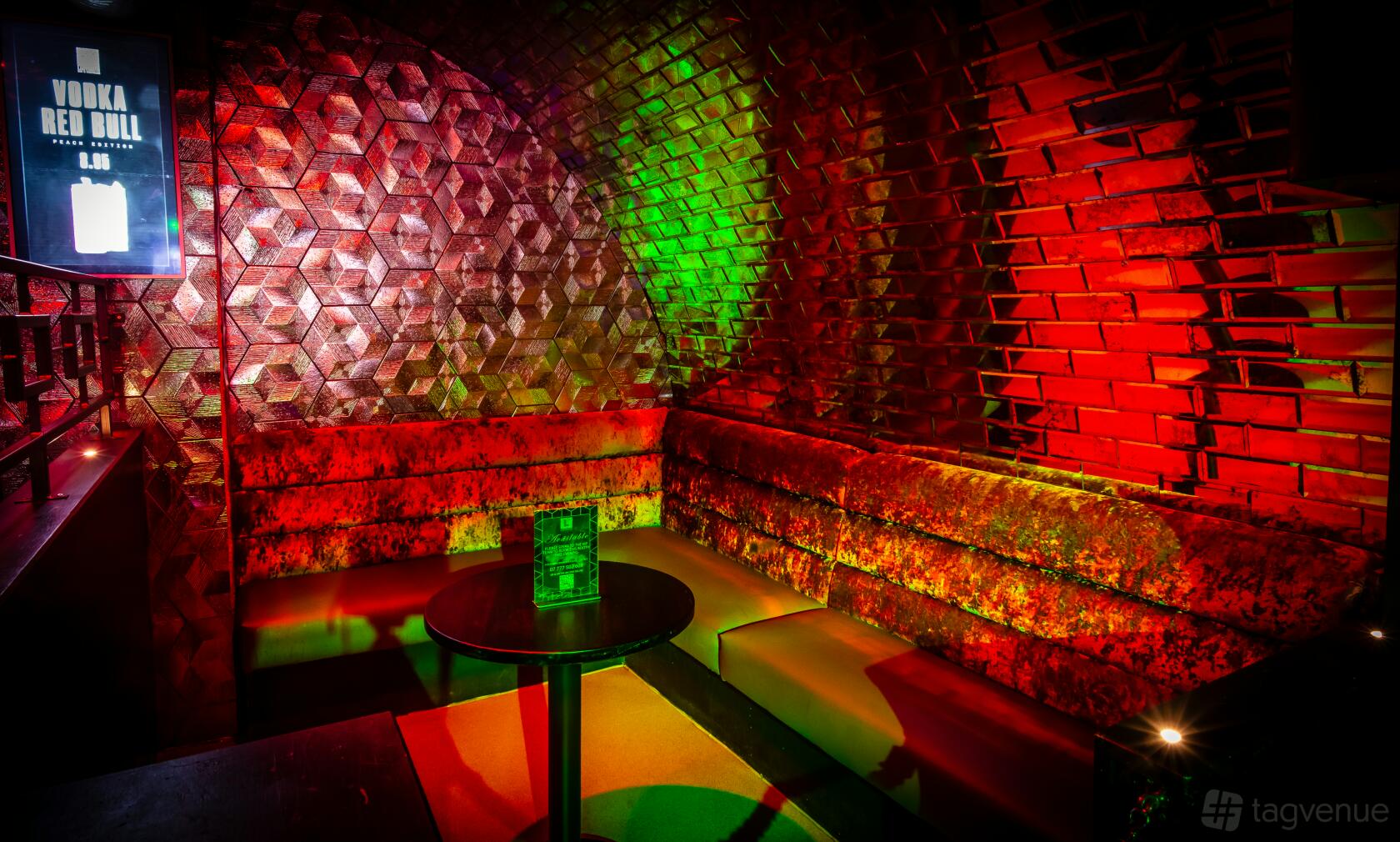 Labyrinth Bar & Nightclub