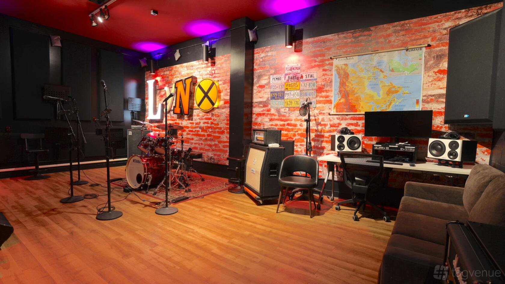 The Tavern at Lynx Music at Lynx Music