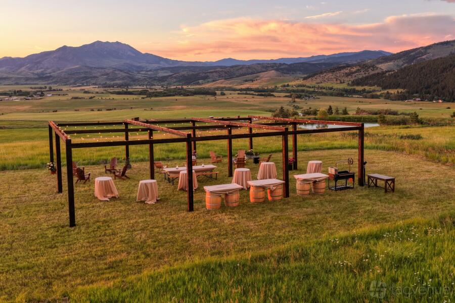 The Rlach The Lodge at Four Peaks Ranch - Four Peaks Ranch — Montana Ranch ...