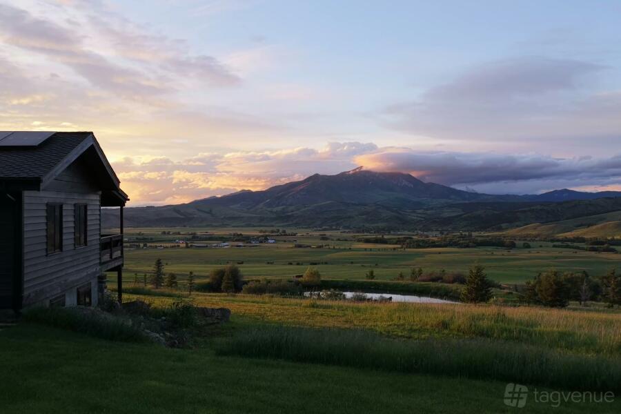 The Rlach The Lodge at Four Peaks Ranch - Four Peaks Ranch — Montana Ranch ...