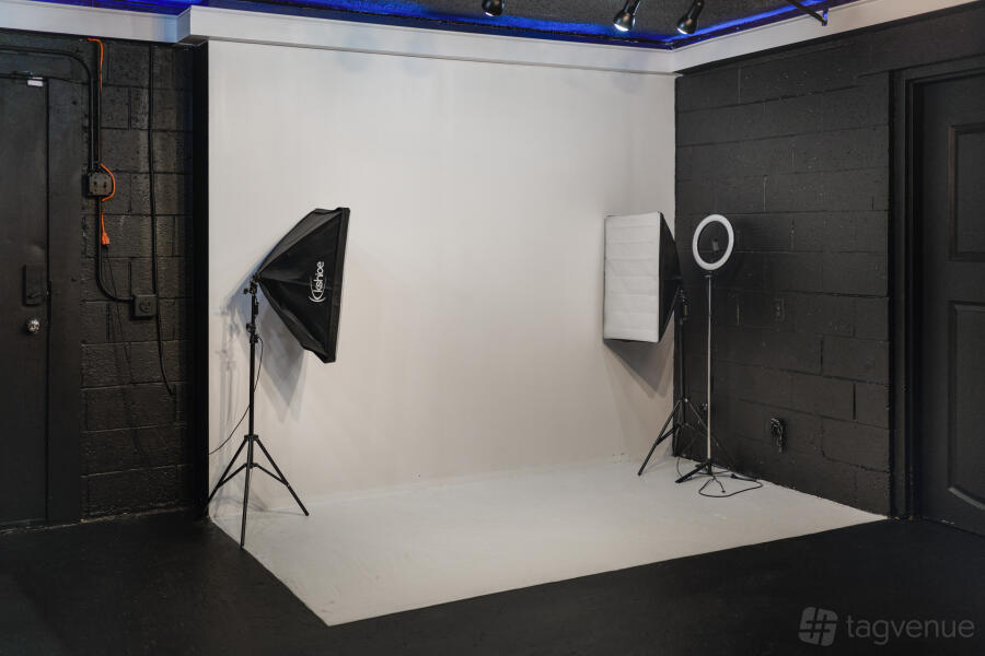 BCE Photo Shoot Suite BCE Photo Shoot Suite
