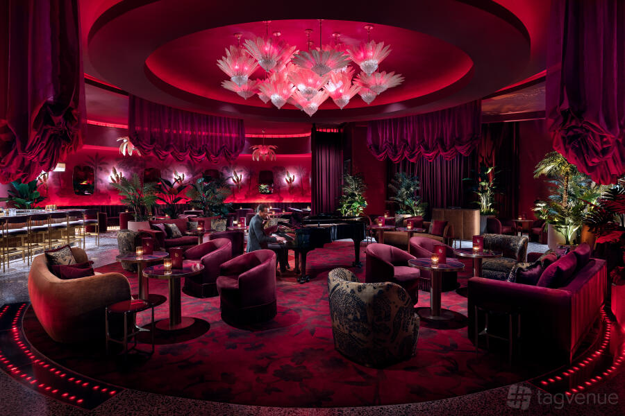 Indoor Lounge Indoor Lounge