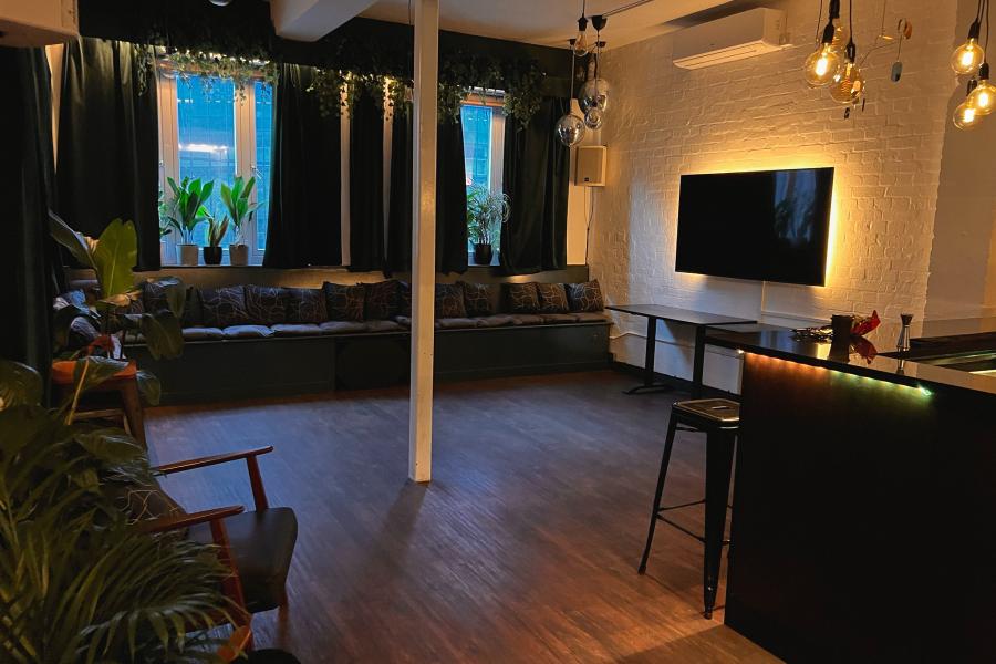 Club Room Club Room