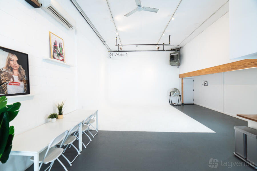 Photo / Video Studio Photo / Video Studio