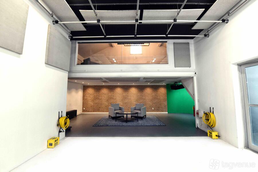 Film/Video Soundstage Studio Film/Video Soundstage Studio