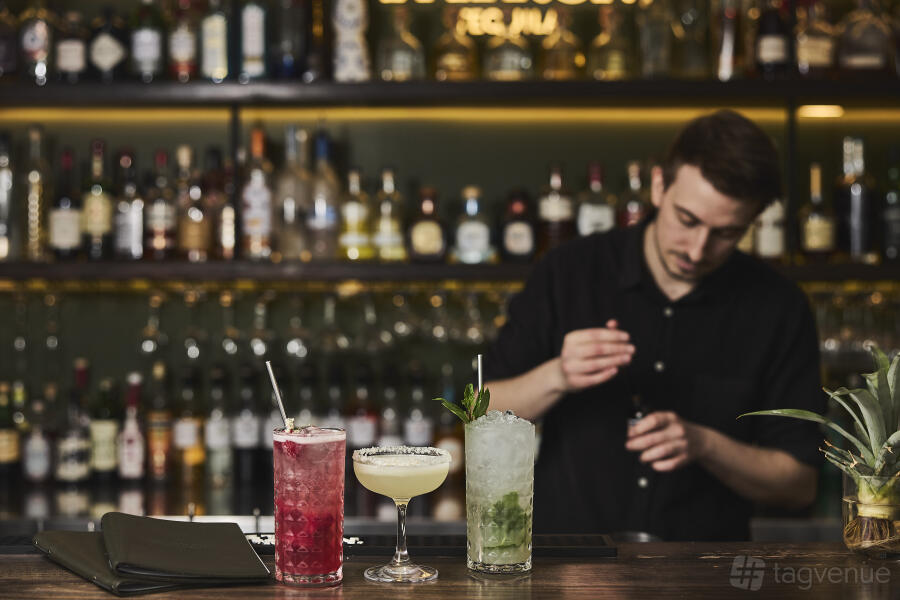 Mirror Mirror Rooftop Lounge Venue Hire in Melbourne | Reviews, Photos ...