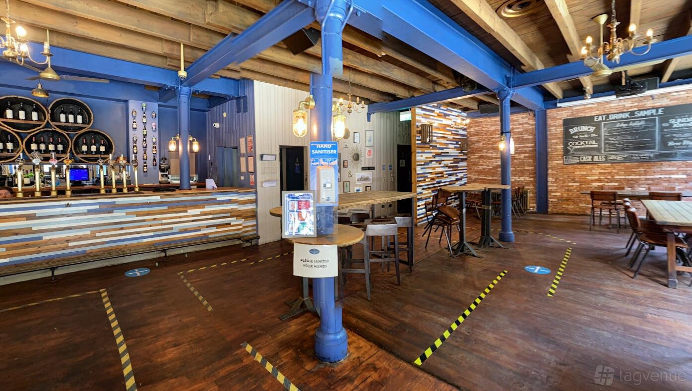 Sample Collection Bar Main Bar Area - Caley Sample Room - Event Venue Hire - Tagvenue.com