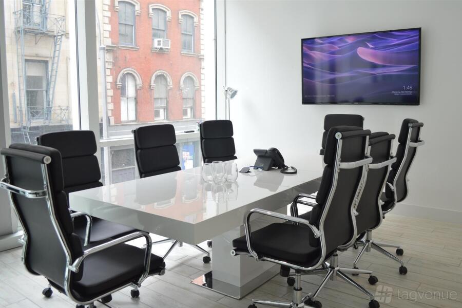 Conference Room 1-10 People Conference Room 1-10 People