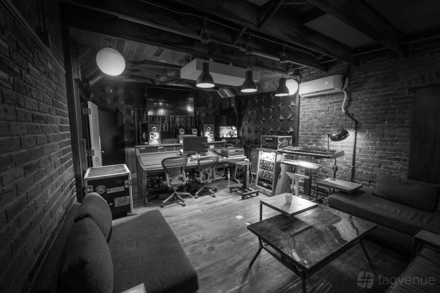 Studio Space Studio Space